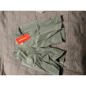 Garneau Juniors Shorts Range 3 Large NWT 1054100 - 944